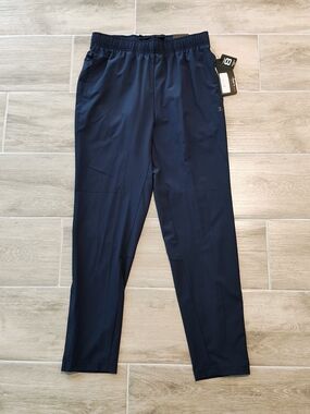 Layer 8 Men's Navy Performance Joggers M 32-34